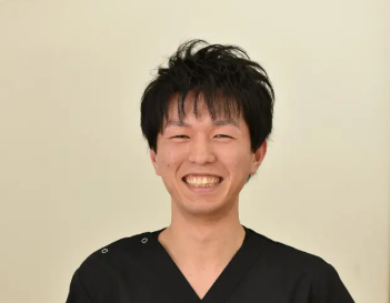 吉田 健吾 (よしだ けんご)